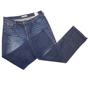 Levi's 505 Womens 32x30 Jeans Straight Leg Medium Wash